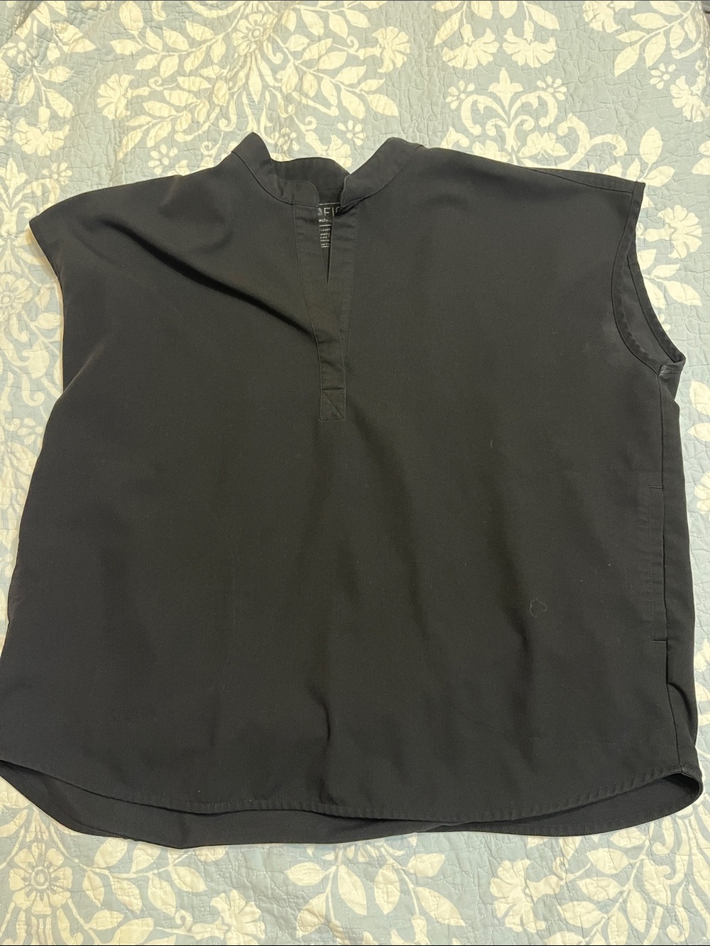 Figs Black Sleeveless Split-Neck Blouse